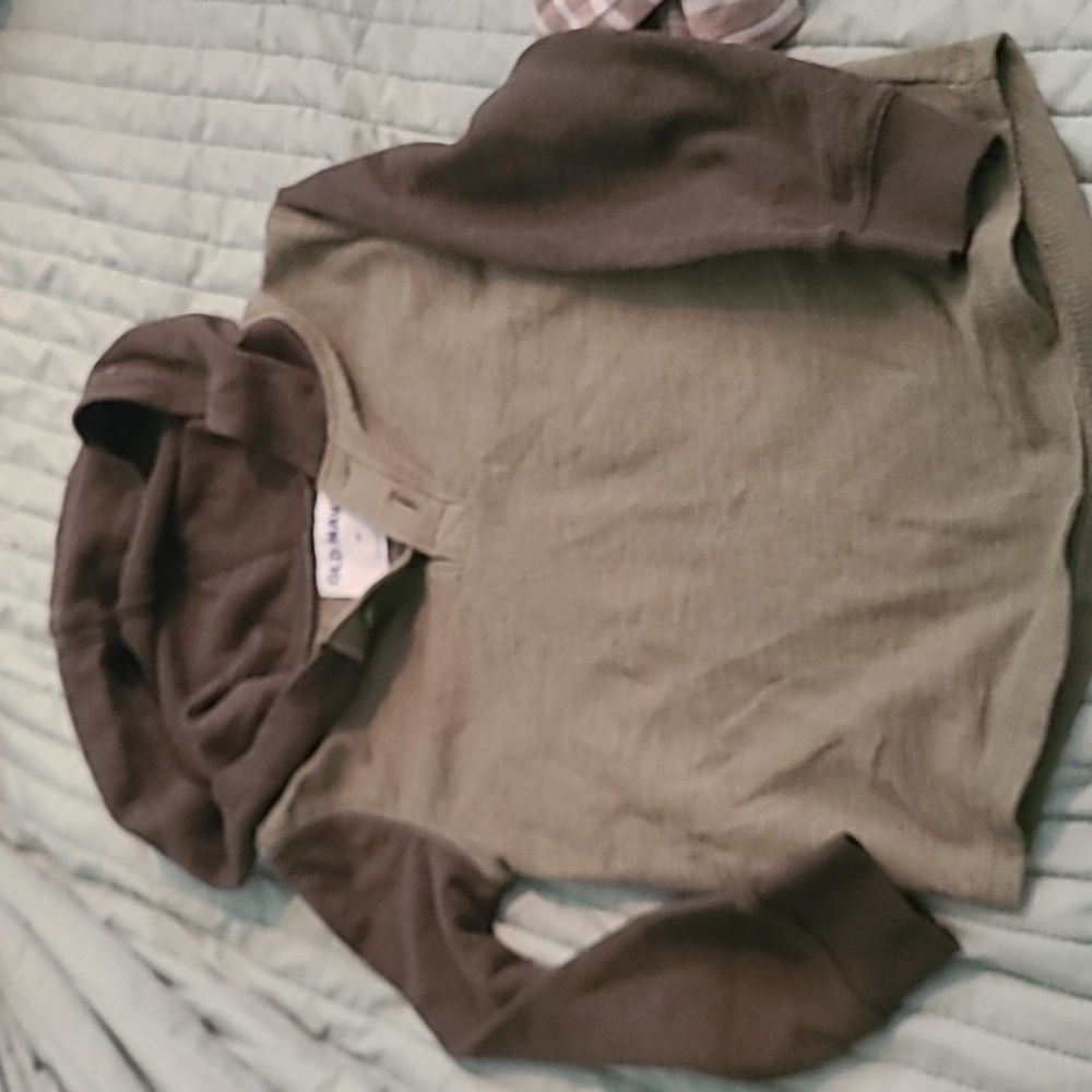 Long-sleeved hoodies